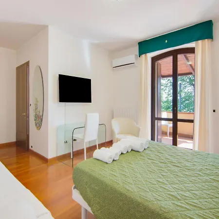 Majestic In With Private Pool * Fermignano